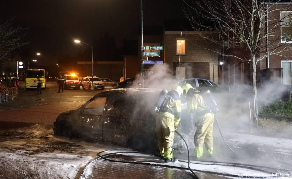 Druk weekend voor brandweer met veel autobranden