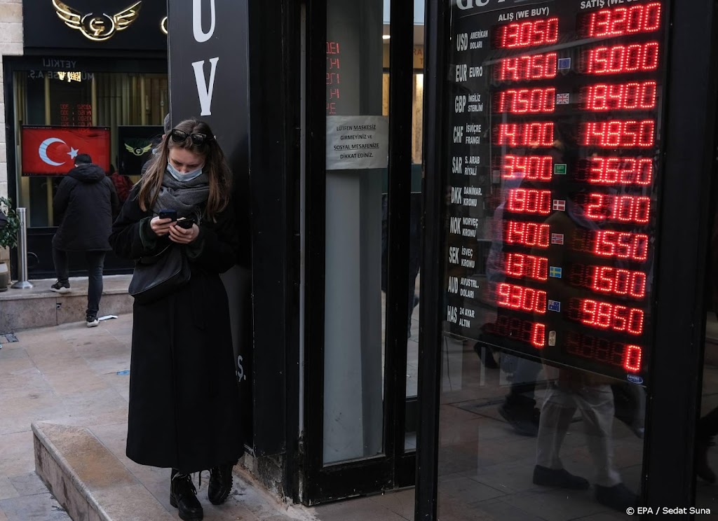 Turkse inflatie schiet omhoog naar bijna 49 procent