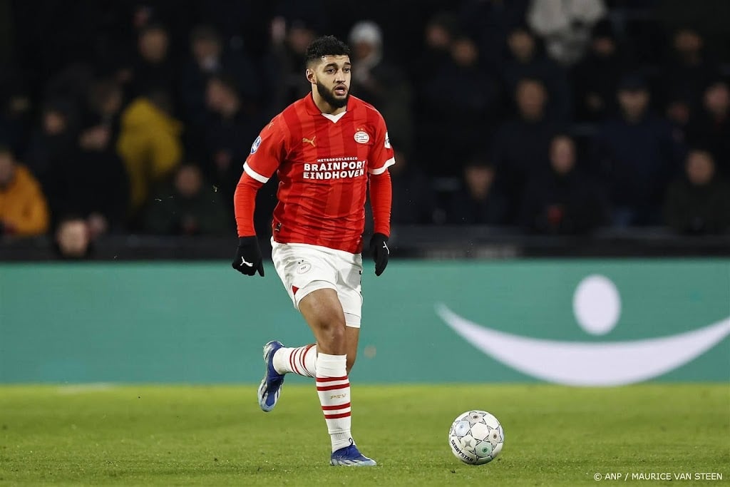 PSV met Saibari maar zonder Veerman, Tillman en Til tegen Ajax