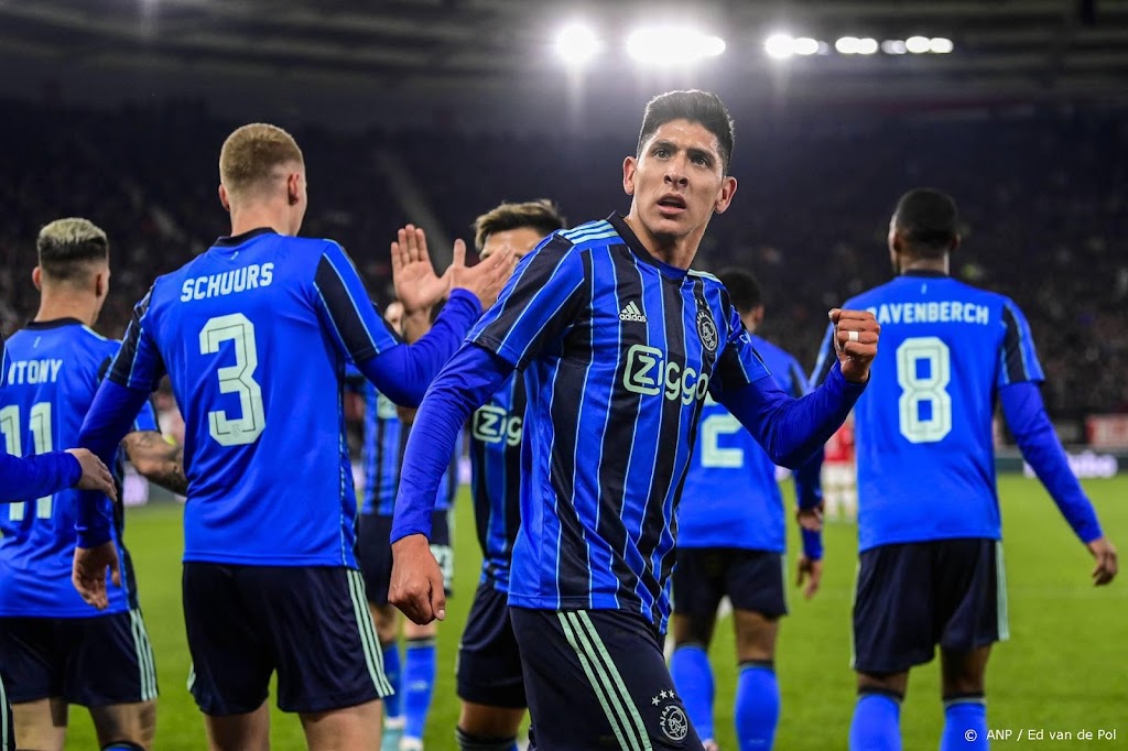 Berghuis en Klaassen schieten Ajax naar bekerfinale