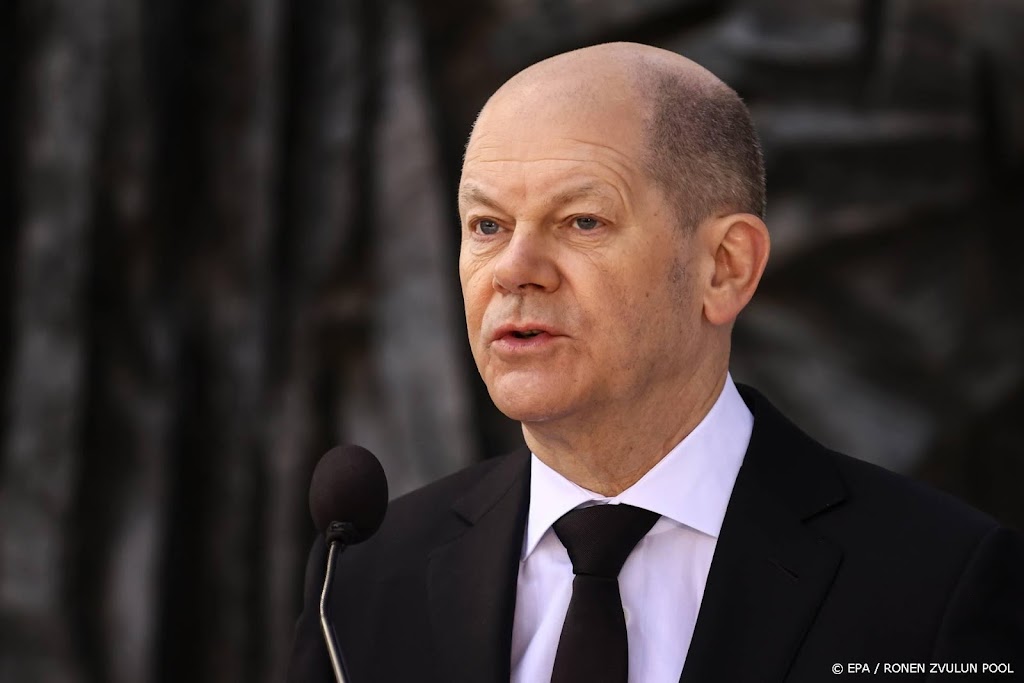 Scholz roept Schröder op af te treden bij Russische bedrijven