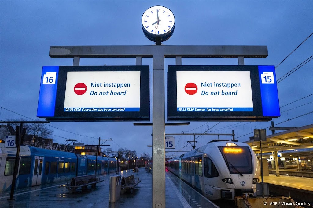 Arriva: geen treinen op Vechtdallijnen door staking streekvervoer