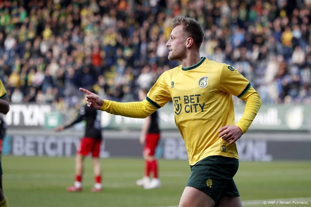 Sierhuis leidt Fortuna tegen Excelsior naar grootste seizoenszege