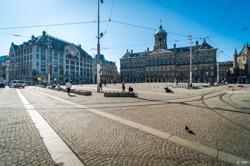 Amsterdammer kan pluim uitdelen op rijdend ledscherm
