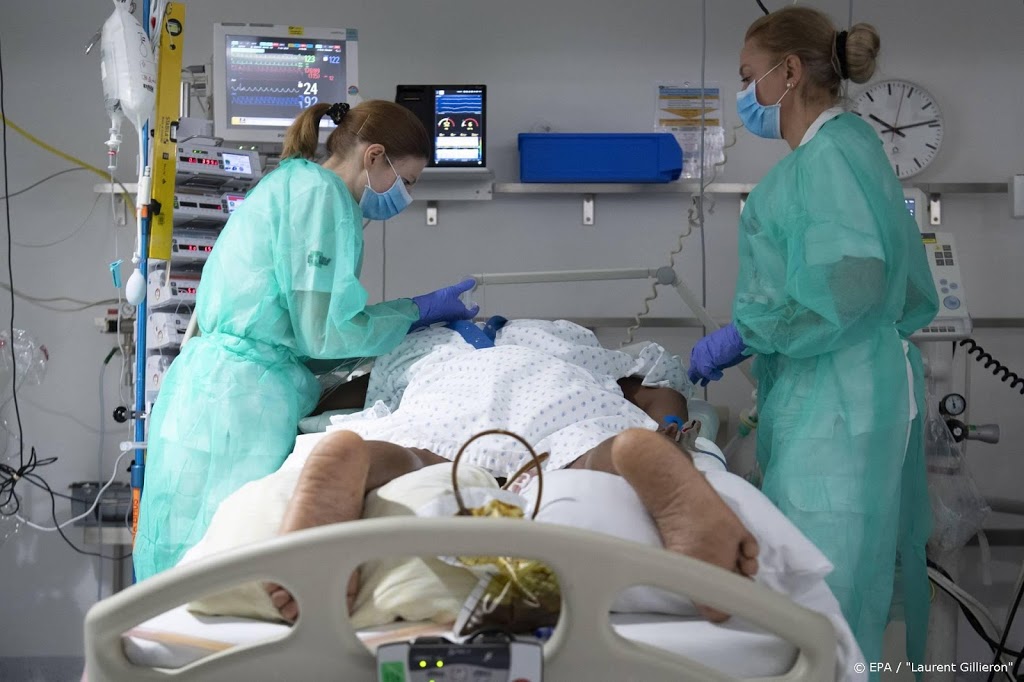 Nu 1324 coronapatiënten op intensive care