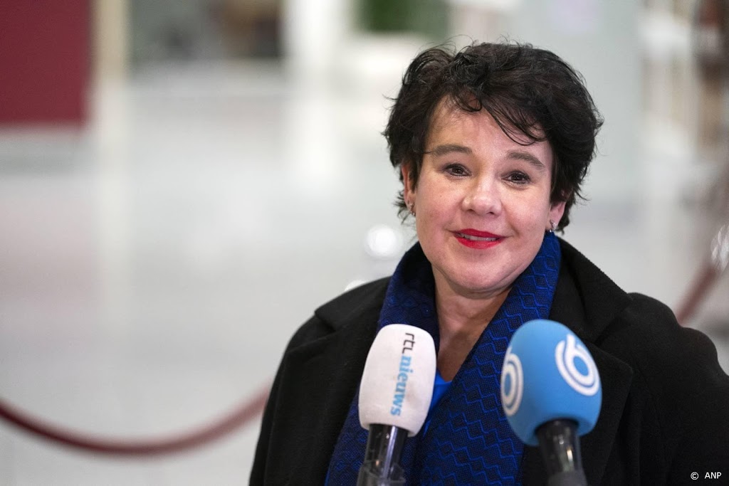 Burgemeesters steunen oproep Halsema terrassen open te doen
