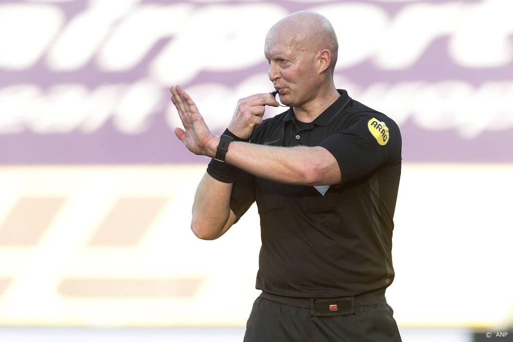 KNVB moet schuiven omdat arbiters zakken voor conditietest