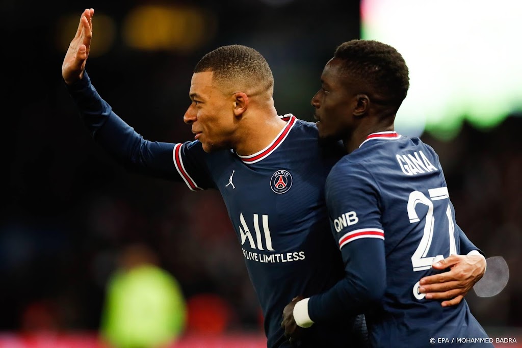 Sterspelers leiden PSG met ruime cijfers langs FC Lorient