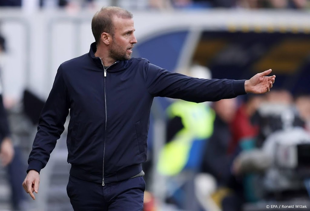 VfB Stuttgart benoemt trainer Hoeness als opvolger van Labbadia