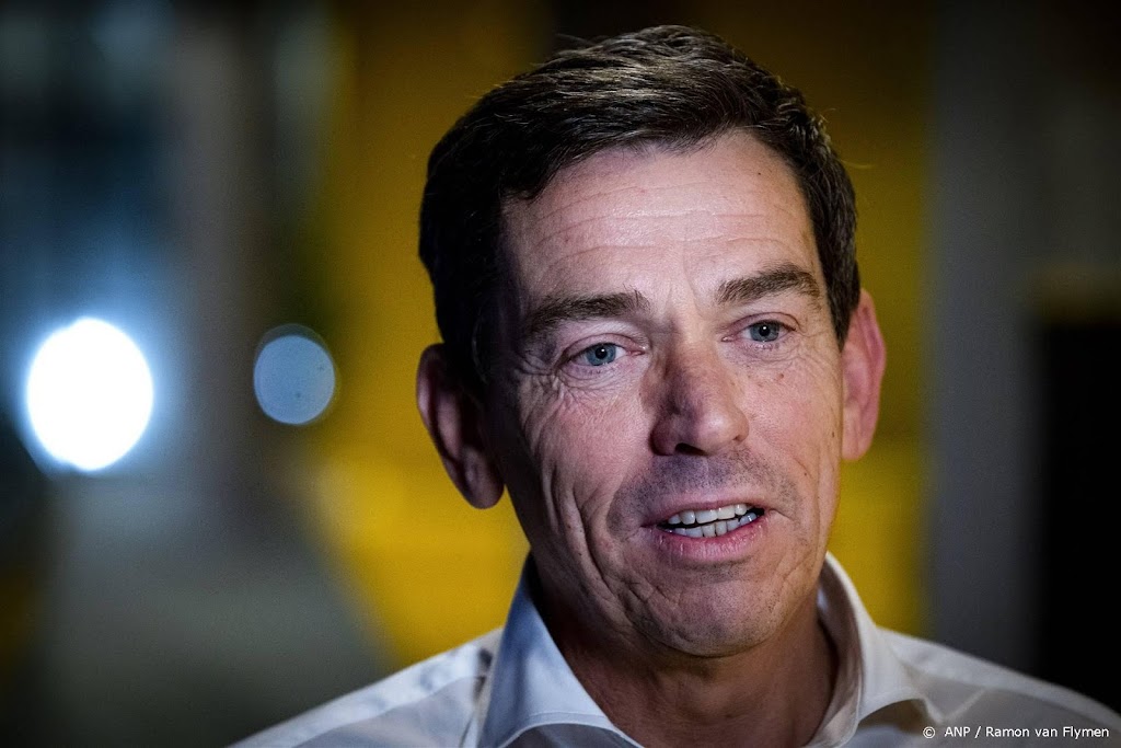 Topman: Schiphol gaat in de nacht dicht en stopt met privéjets