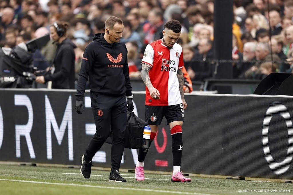 Feyenoord mist zevental en haalt Read en Slory bij selectie