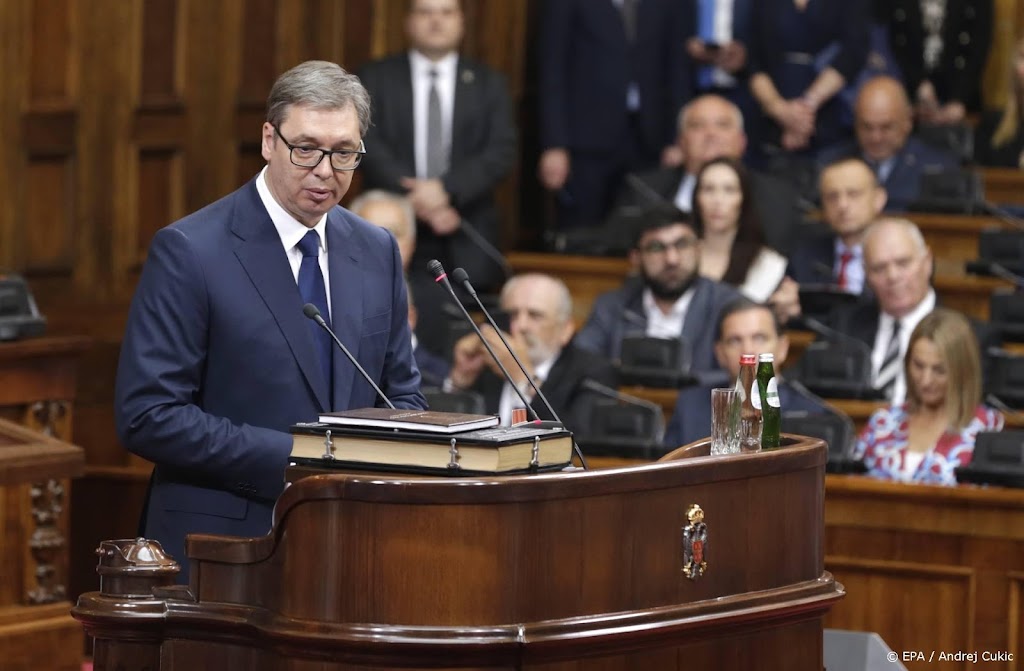 EU zet Rusland onder druk, Servië omarmt oude bondgenoot