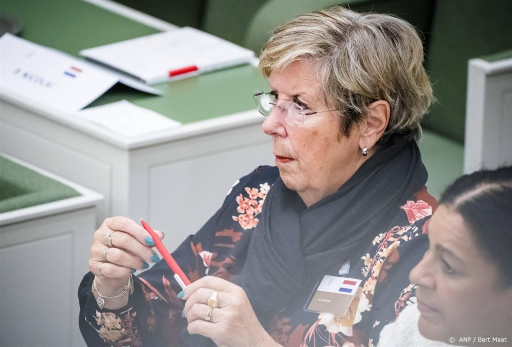 Kamer ondervraagt oud-verkenners en oud-voorzitter over Omtzigt