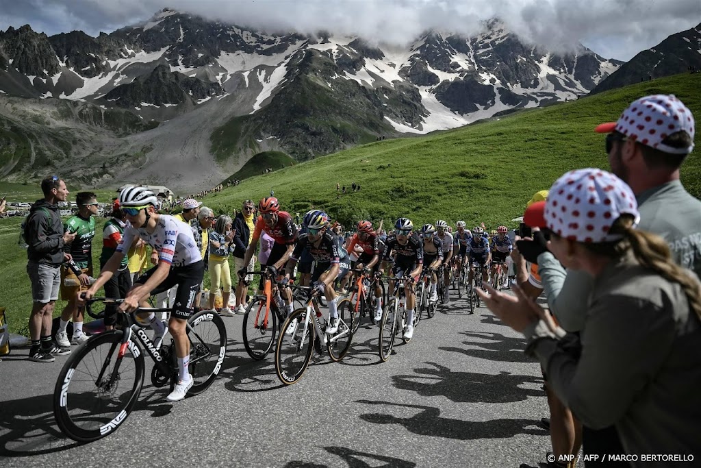 Sprinters nemen het weer over in vijfde rit Tour de France