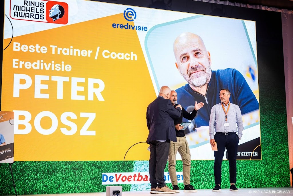 Bosz wint Rinus Michels Award voor beste trainer Eredivisie