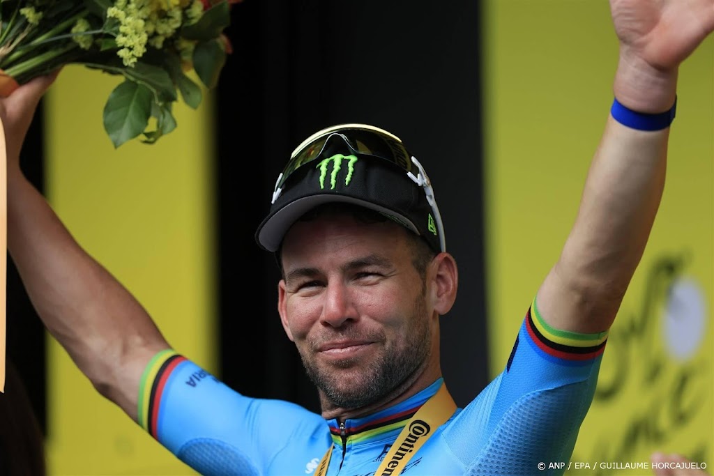 Cavendish rijdt record Merckx met 35e ritzege alsnog uit boeken