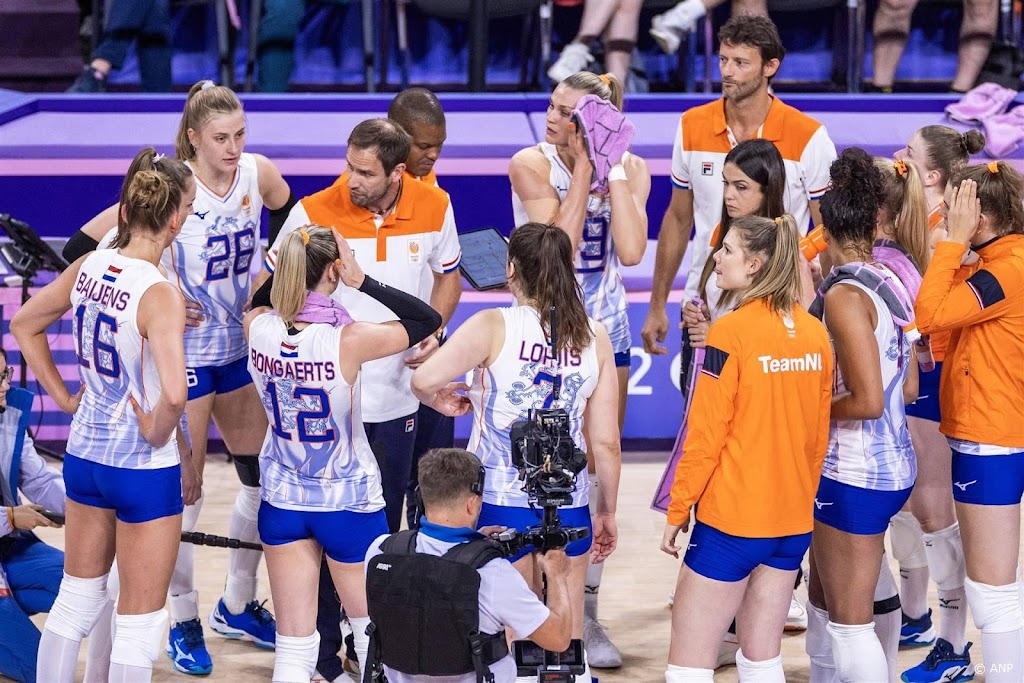 Volleybalsters na derde nederlaag uitgeschakeld op Spelen Parijs