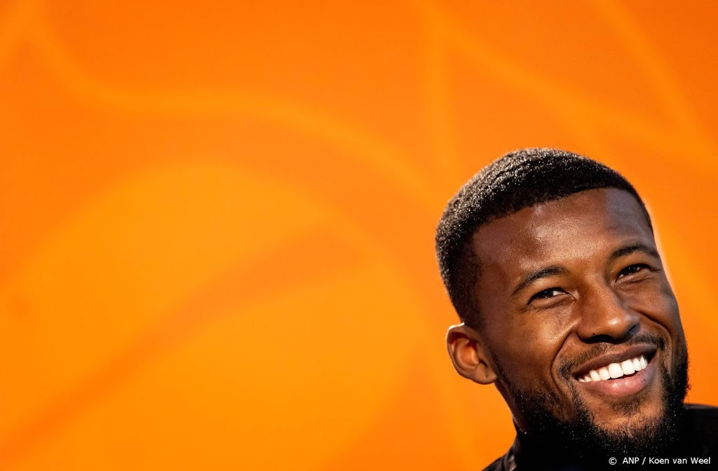 Weerzien met Oranje maakt middenvelder Wijnaldum heel erg blij