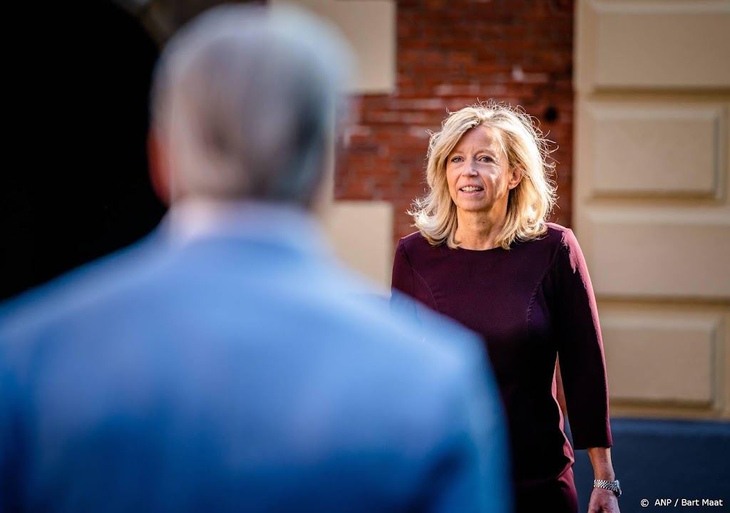 Ollongren: werkdruk moet besproken worden aan formatietafel