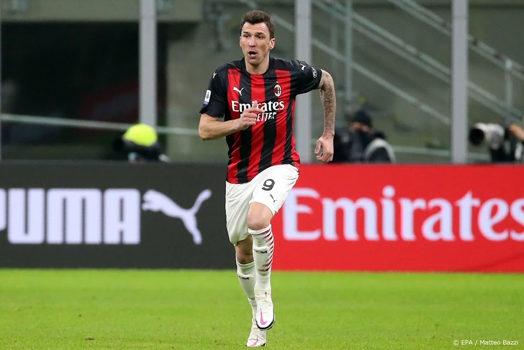 Kroatische spits Mandzukic beëindigt voetballoopbaan