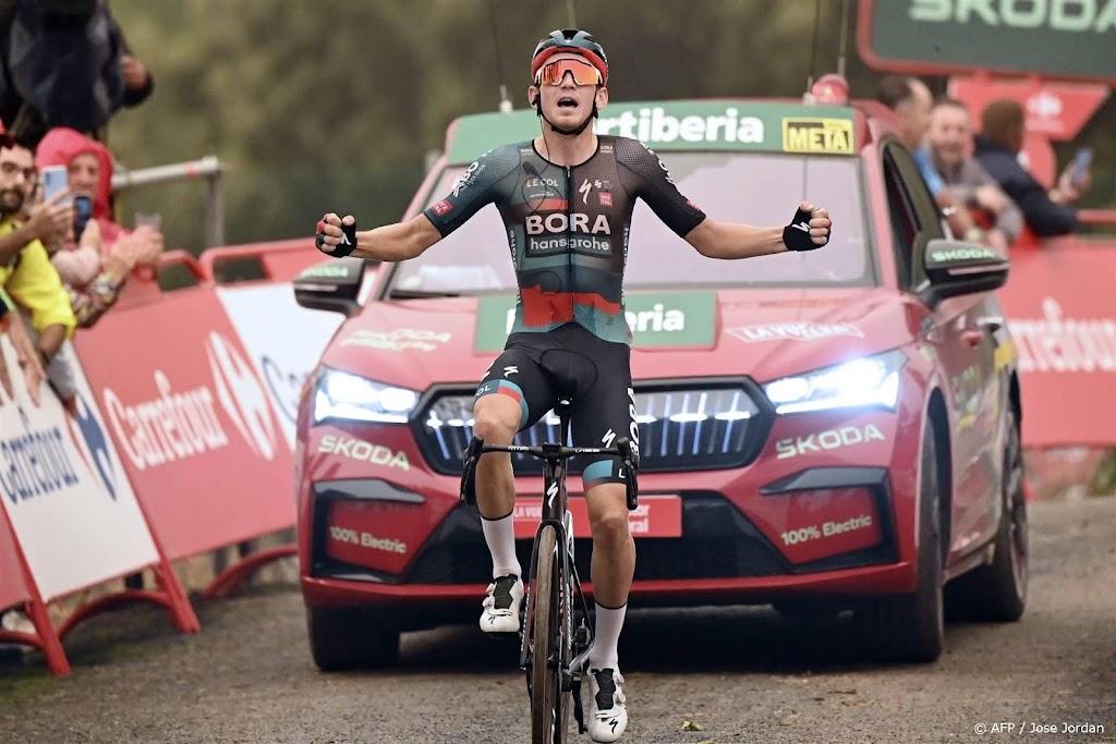 Duitser Kämna wint negende etappe Vuelta na solo op slotklim