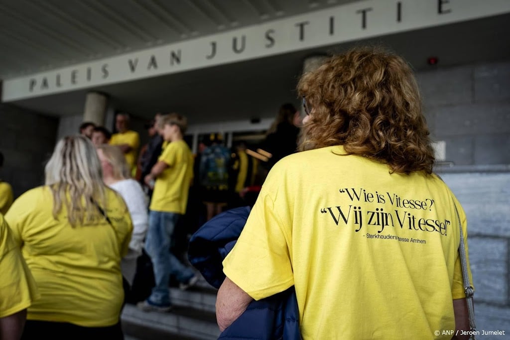 Advocaat: gesprekken Vitesse en KNVB moeten ook over geld gaan