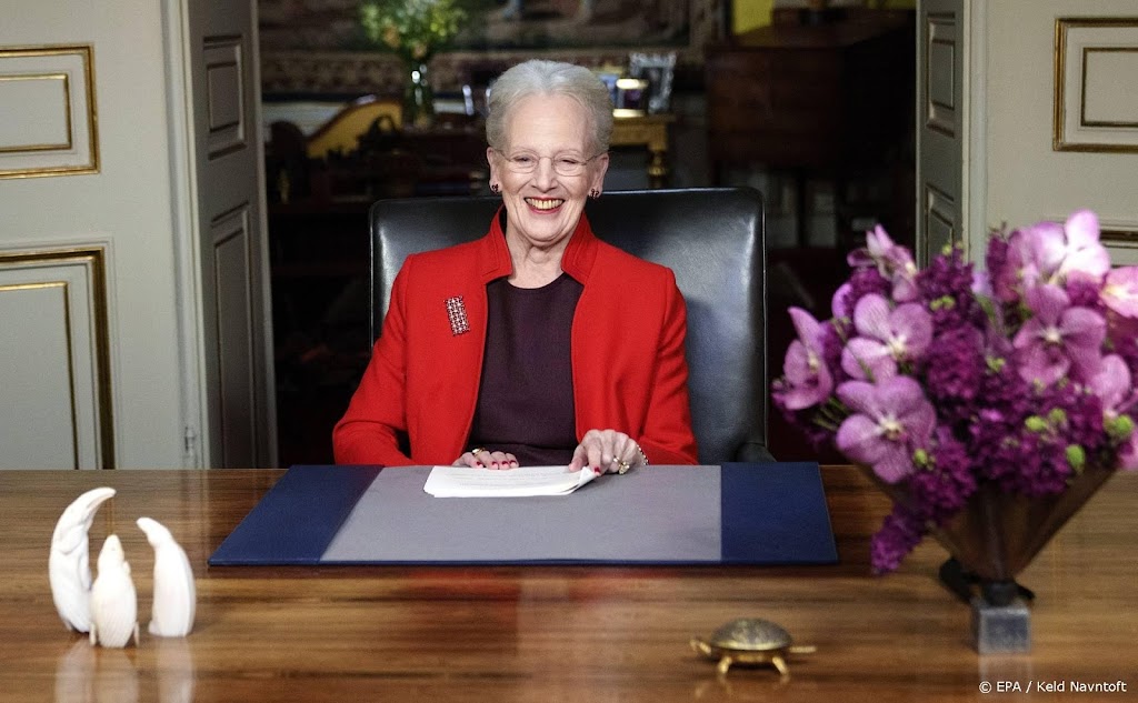 Deense koningin zegt sorry voor afnemen titels kleinkinderen