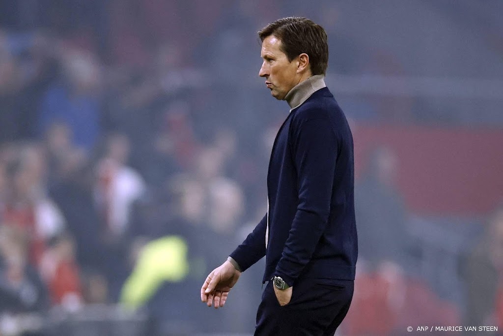 PSV-trainer Schmidt: winst in Monaco is noodzakelijk