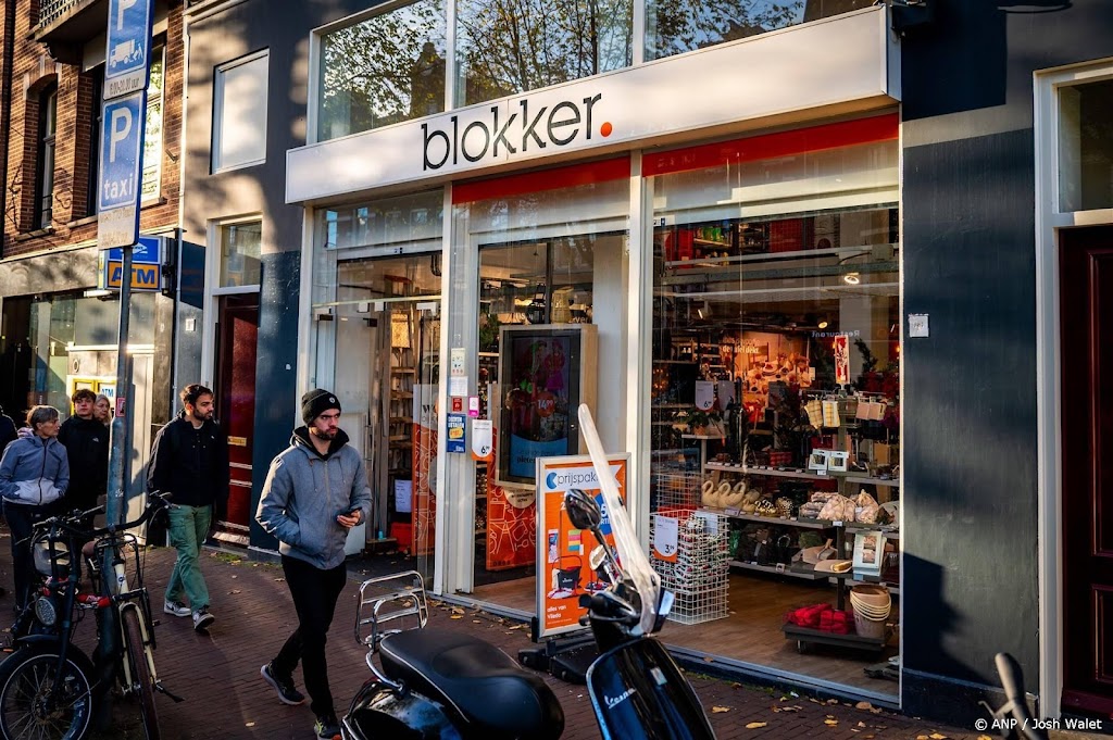 Blokker praat personeel bij over financiële situatie