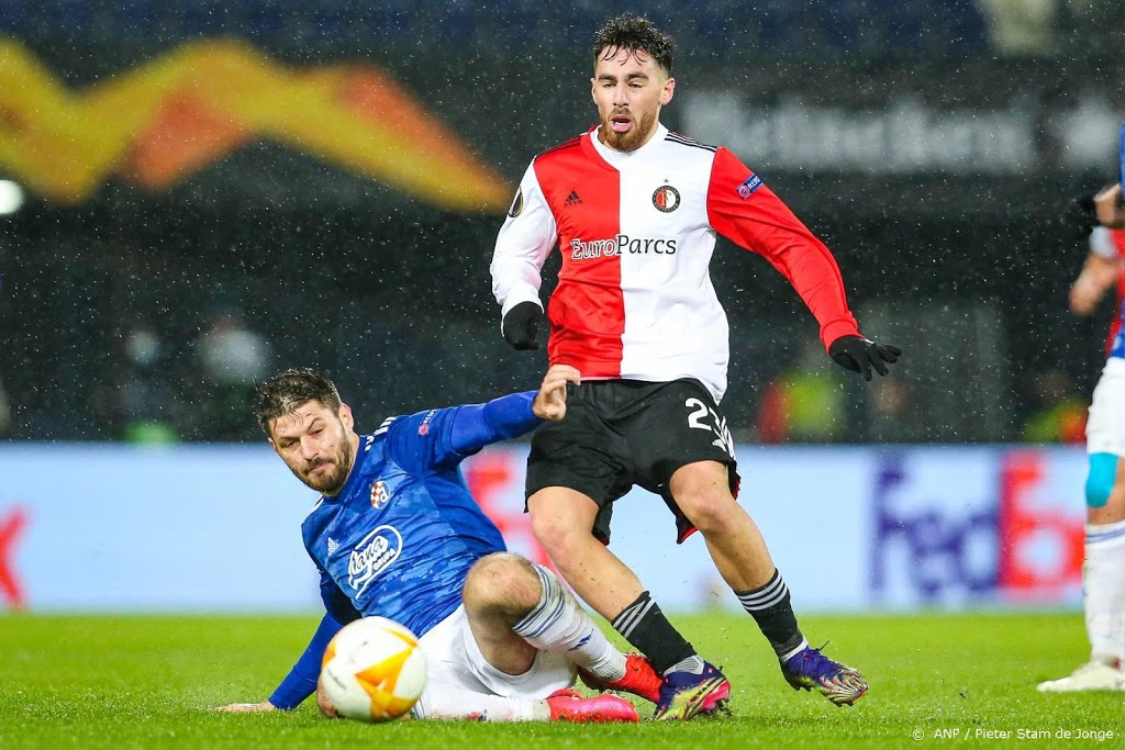 Feyenoord verliest en moet slotwedstrijd winnen om door te gaan