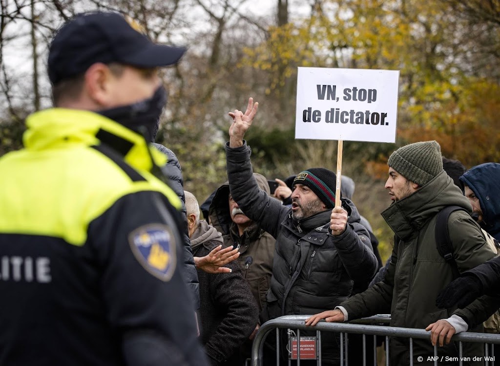 45 betogers aangehouden bij Koerdische betoging bij OPCW Den Haag