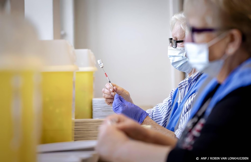 Meer dan duizend mensen willen helpen bij boostervaccinaties