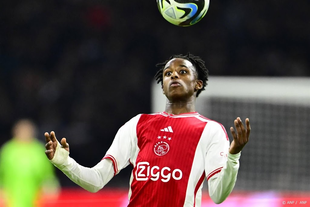 Ajax met Martha en Hlynsson tegen NEC