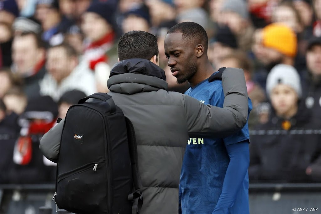 Hoofdblessure PSV'er Teze lijkt mee te vallen