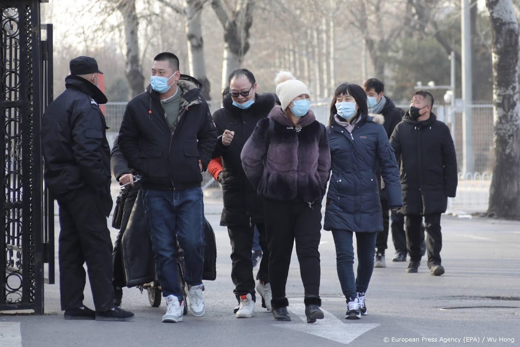 Duizenden inwoners Peking in de rij voor coronavaccin