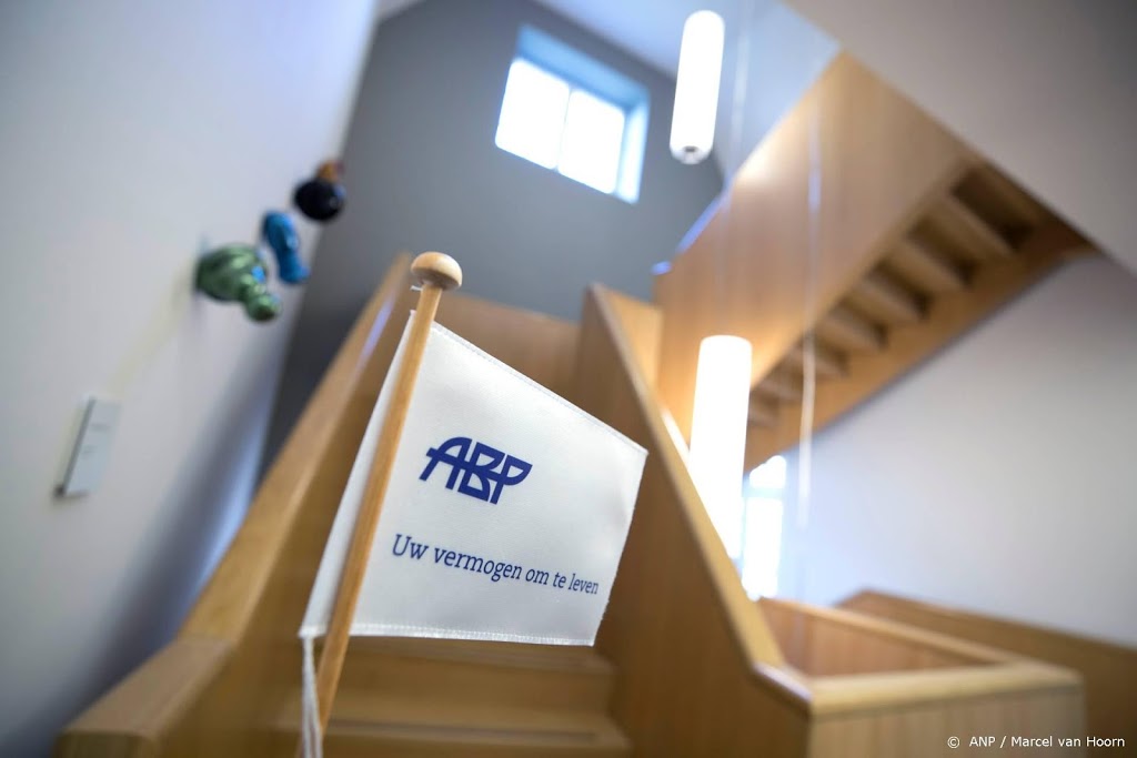 Ambtenaren en leraren niet gekort op pensioen