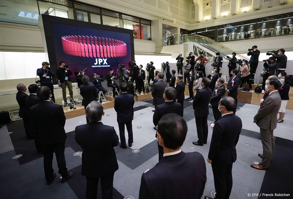 Nikkei begint 2022 met forse winst, Evergrande stijgt in Hongkong