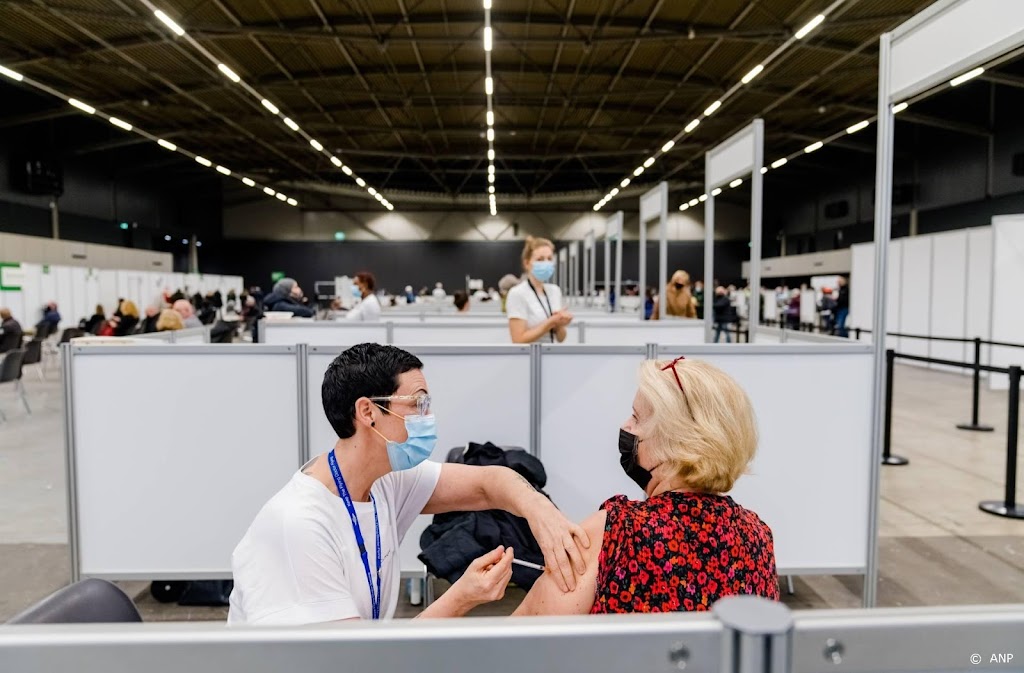 RIVM heeft nog geen cijfers over boosterprik per leeftijdsgroep