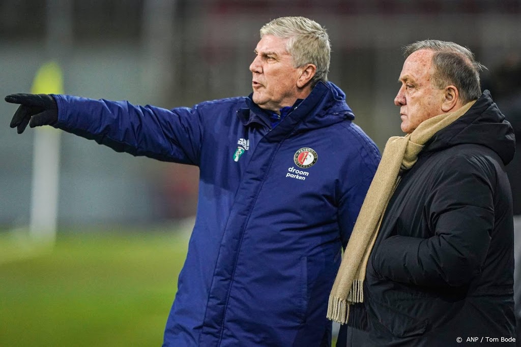 Assistent-trainer Pot voorlopig uit roulatie bij Feyenoord