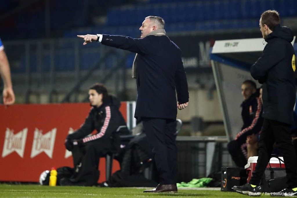 FC Twente met Brenet, maar zonder publiek tegen Vitesse