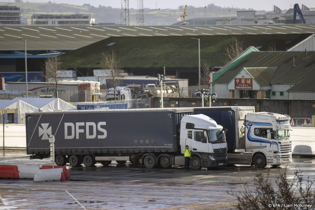 Rechter in Noord-Ierland zet streep door stopzetting controles