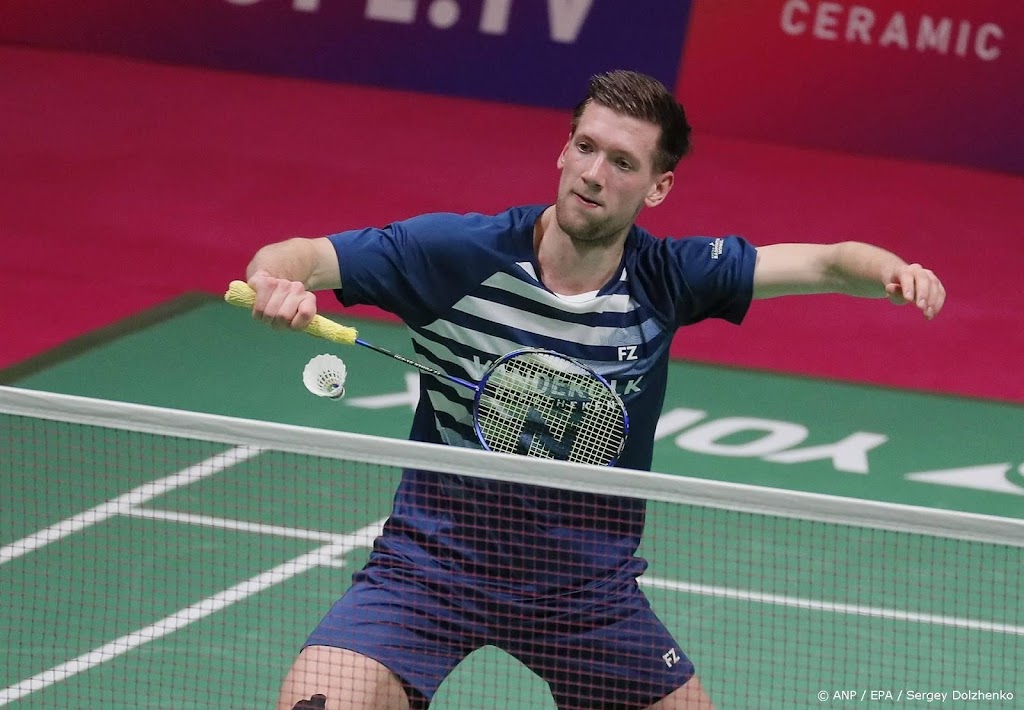 Badmintonner Kweekel prolongeert titel op NK, primeur voor Mayer