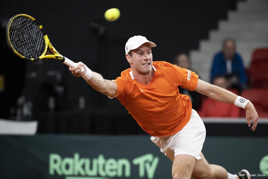 Van de Zandschulp zet Nederland op voorsprong in Daviscup