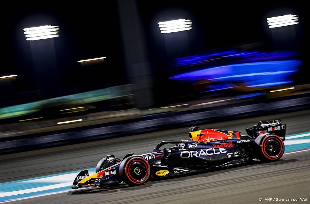 Verstappen pakt poleposition voor openingsrace in Bahrein