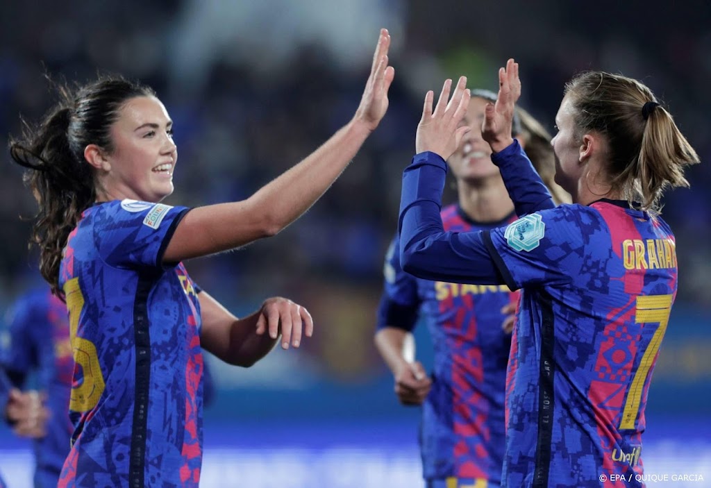 Voetbalsters Barcelona ontvangen Wolfsburg ook in Camp Nou