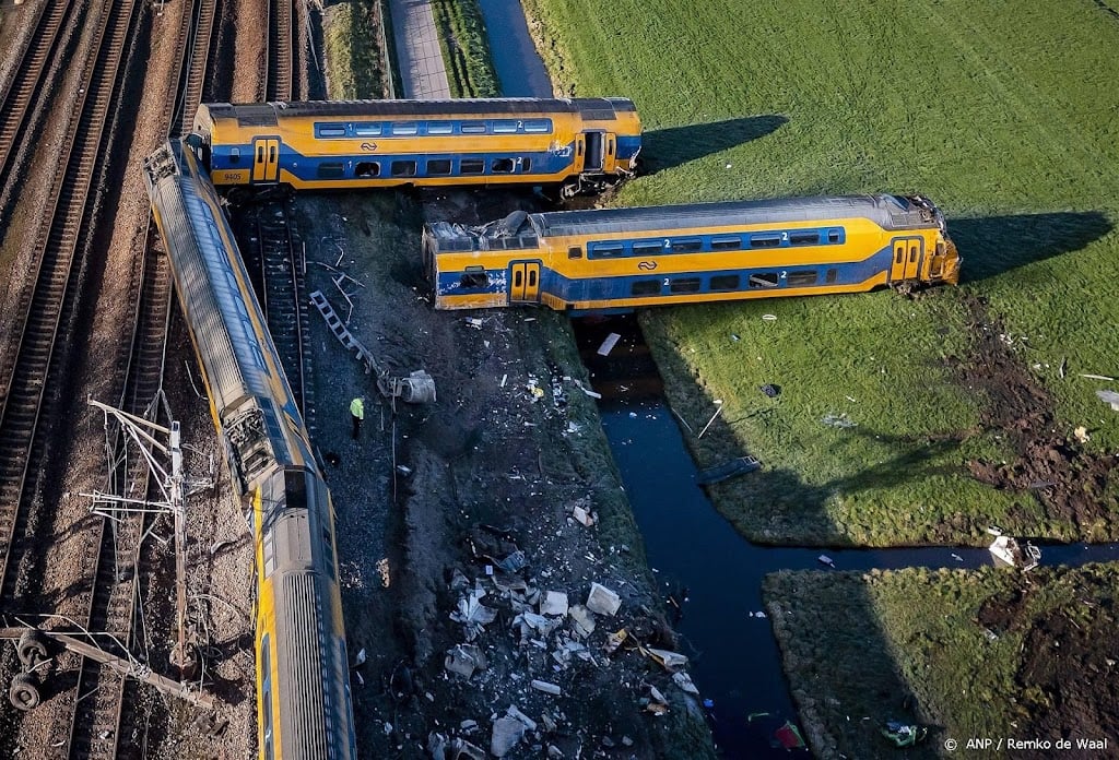 ProRail: dagenlang geen treinen op traject na ongeval Voorschoten