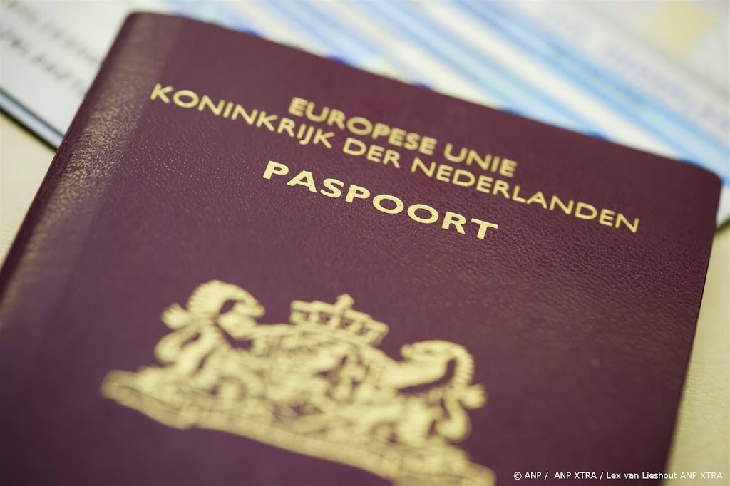 ANVR ziet 'stormloop' paspoortaanvragen, wachttijden lopen op