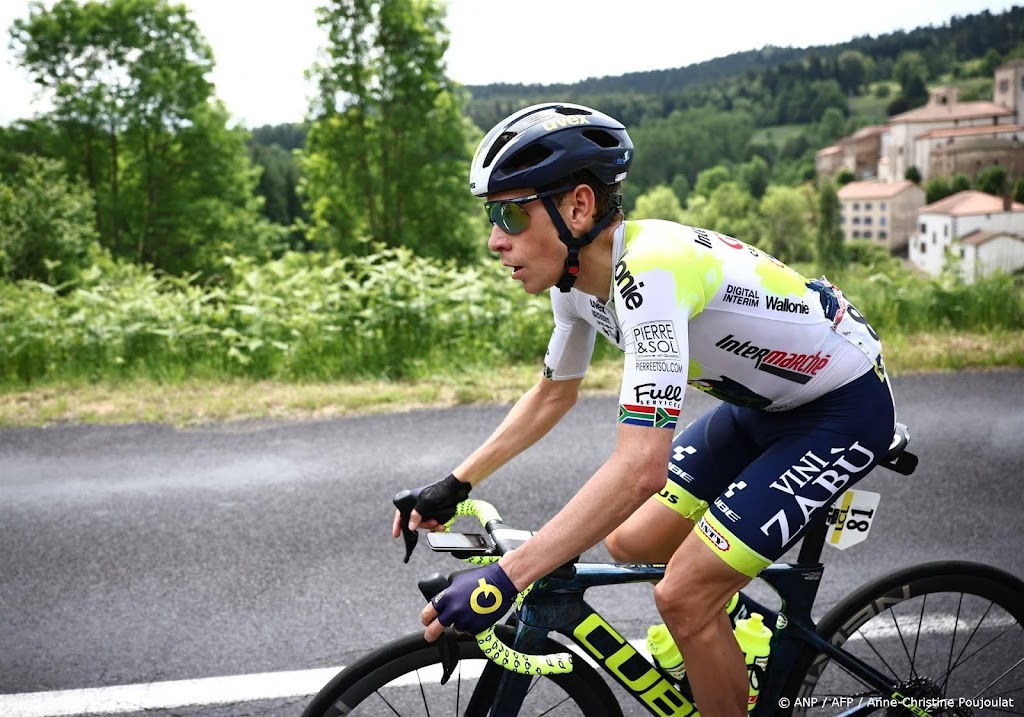 Meintjes wint door zware val overschaduwde etappe in Baskenland