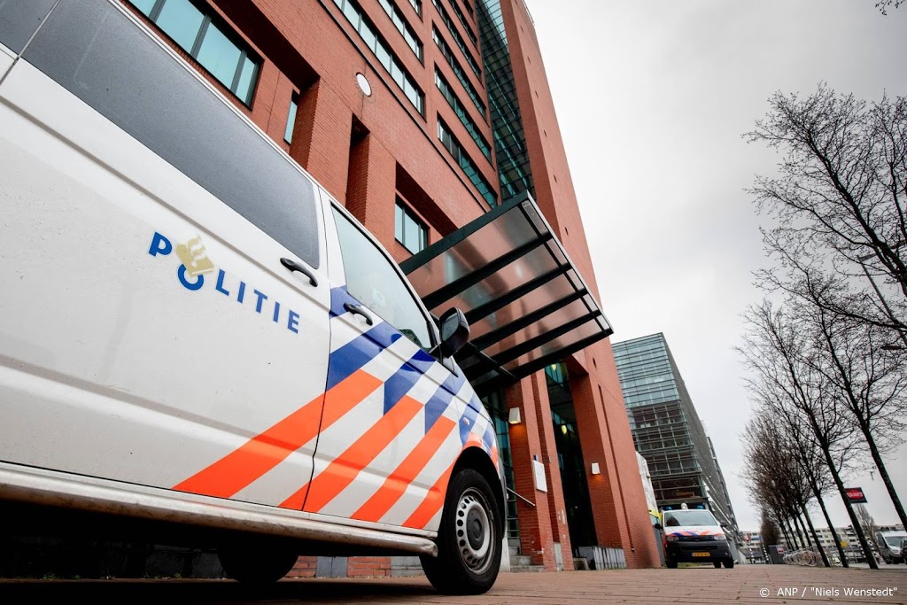 Acht mensen vervolgd voor roof van opbrengst festival