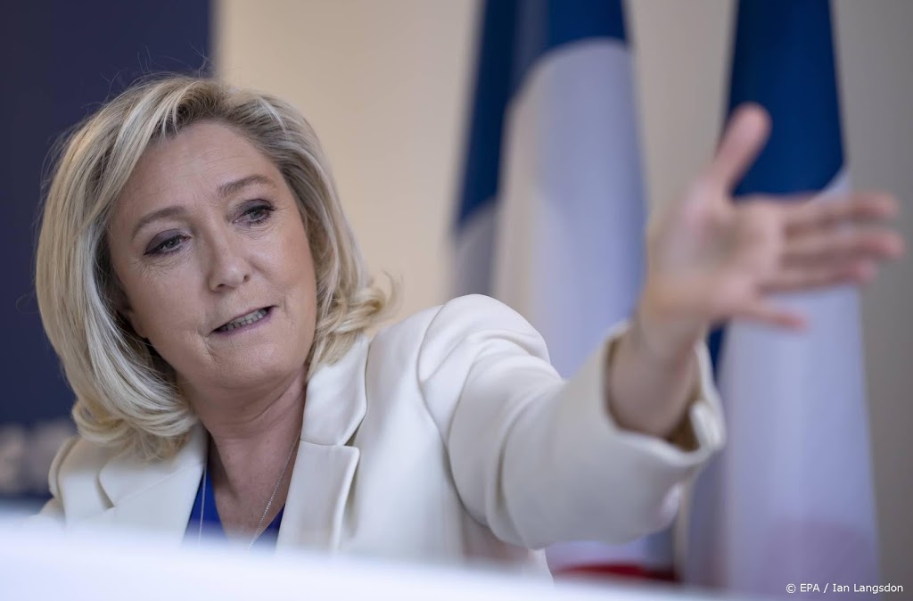 Franse politica Marine Le Pen vrijgesproken na delen IS-foto's